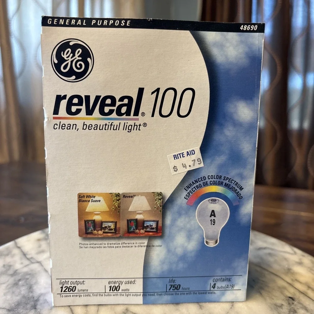 GE Reveal - 100 Watt Light Bulbs - A19 4-Pack New NOS